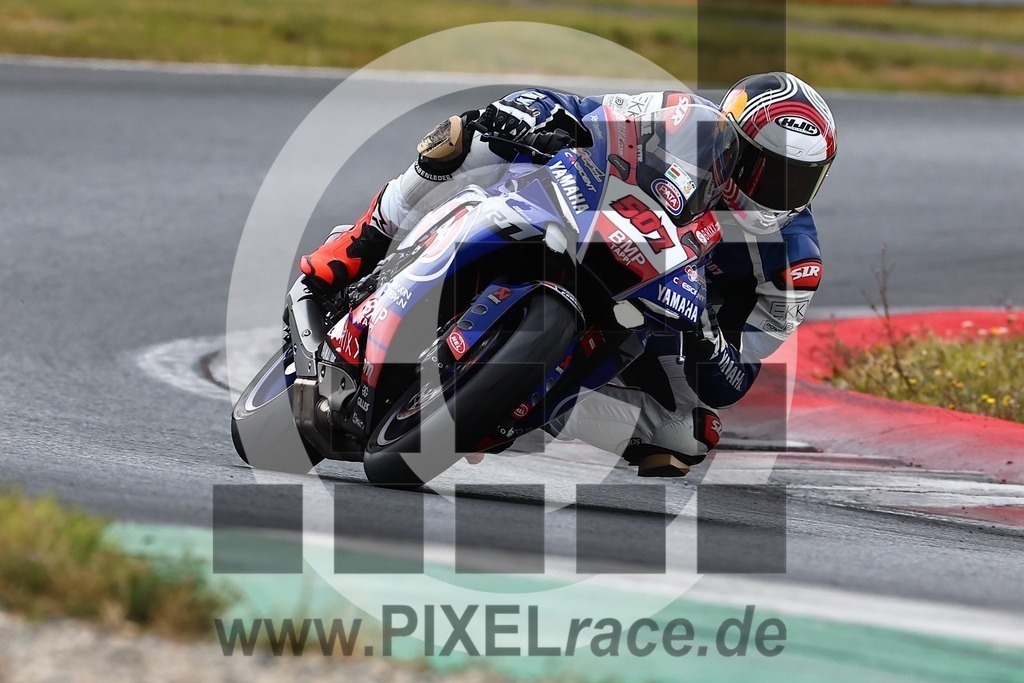 0507-20240916_01066 | Schöne Erinnerungen an spannende Momente - das festzuhalten ist unser Job. PIXELrace.de ist seit 2003 auf den Rennstrecken Europas unterwegs um die Action draußen beim Fahren und die wunderbare Stimmung imm Fahrerlager für euch einzufangen.