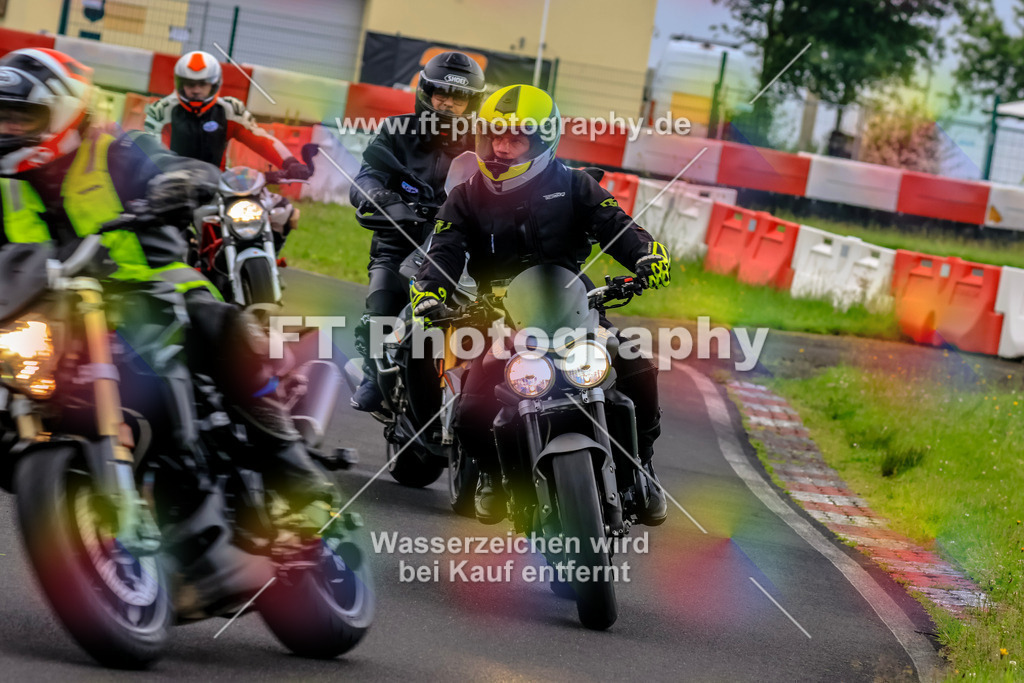 VBK-6559 | Hier findet Ihr Bilder von Touristenfahrten auf der Nürburgring Nordschleife oder von anderen Veranstaltungen die ich besucht habe. Viel Spass beim Durch Schauen 