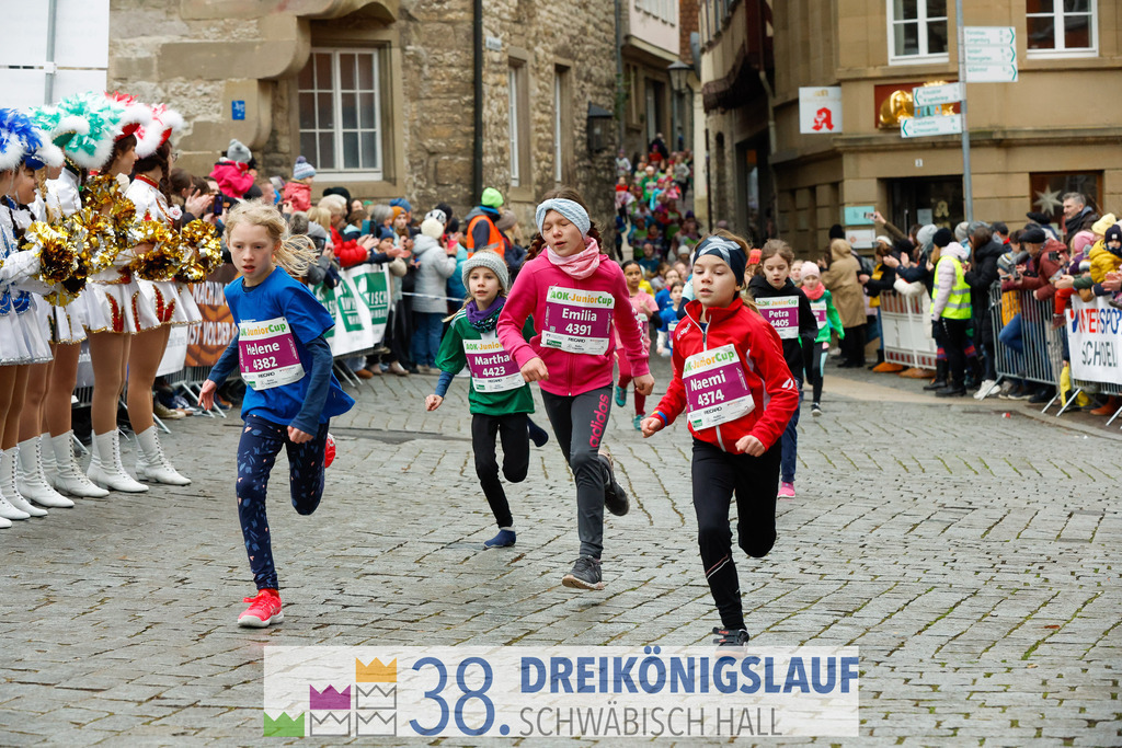 400m AOK Junior Cup | 3 Koenigslauf 2024 400m AOK Junior Cup - Realisiert mit Pictrs.com