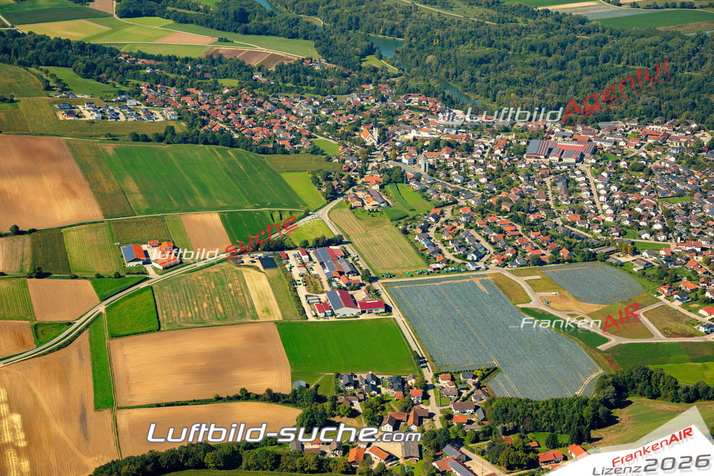 Das Luftbild zeigt :  Mamming - Die Luftaufnahme wurde 2023 vom UL-Flugzeug aus erstellt ( keine Drohne ) - Hochauflösende Luftaufnahme - Für grossformatige Ausdrucke geeignet. Die Geschenkidee !Mit Lizenz und Bildrechte bestellbar