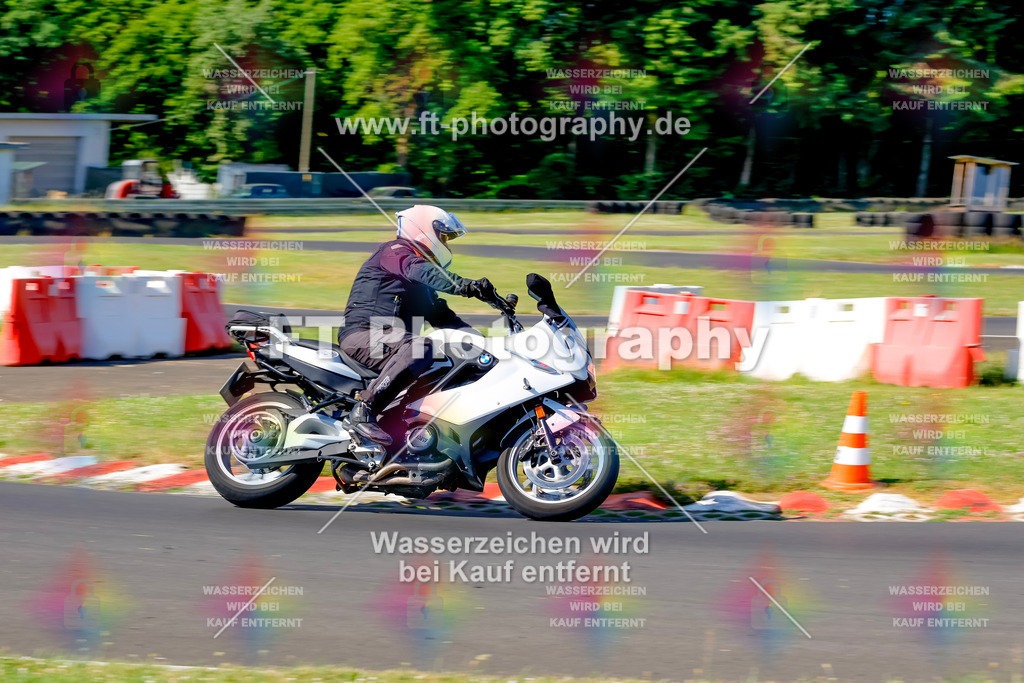 _MOT8898 | Hier findet Ihr Bilder von Touristenfahrten auf der Nürburgring Nordschleife oder von anderen Veranstaltungen die ich besucht habe. Viel Spass beim Durch Schauen 