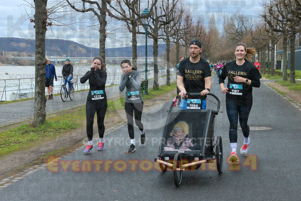 221231_1028_EX1_7200 | Sportfotografie im Rhein-Sieg Kreis, Köln, Bonn, NRW, Rheinland Pfalz, Hessen, etc. Unser Tätigkeitsfeld umfasst den Laufsport vom Volkslauf über den Marathon, Duathlon, Triathon bis zum Ultralauf wie Kölnpfad Ultra oder Schindertrail.
