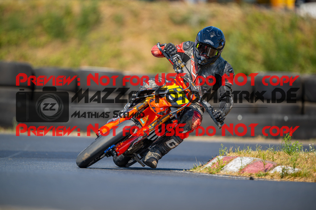 MaZZes-Fotomatrix-20260815-597603 | S2