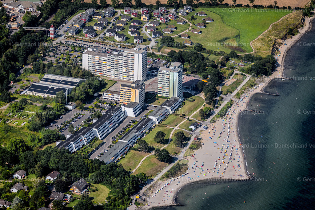 4038125 | SIERKSDORF 07.08.2020 Ferienhaus- Anlage des Ferienparks " Ferienpark Sierksdorf " in Sierksdorf im Bundesland Schleswig-Holstein, Deutschland. // Holiday house plant of the park " Ferienpark Sierksdorf " in Sierksdorf in the state Schleswig-Holstein, Germany. Foto: Gerhard Launer
