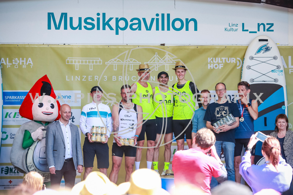 ..... | LINZ,AUSTRIA,27.April 25, Int. 3 Brückenlauf Linz  , Image shows: Photo: WAPICS / Manuel Binder