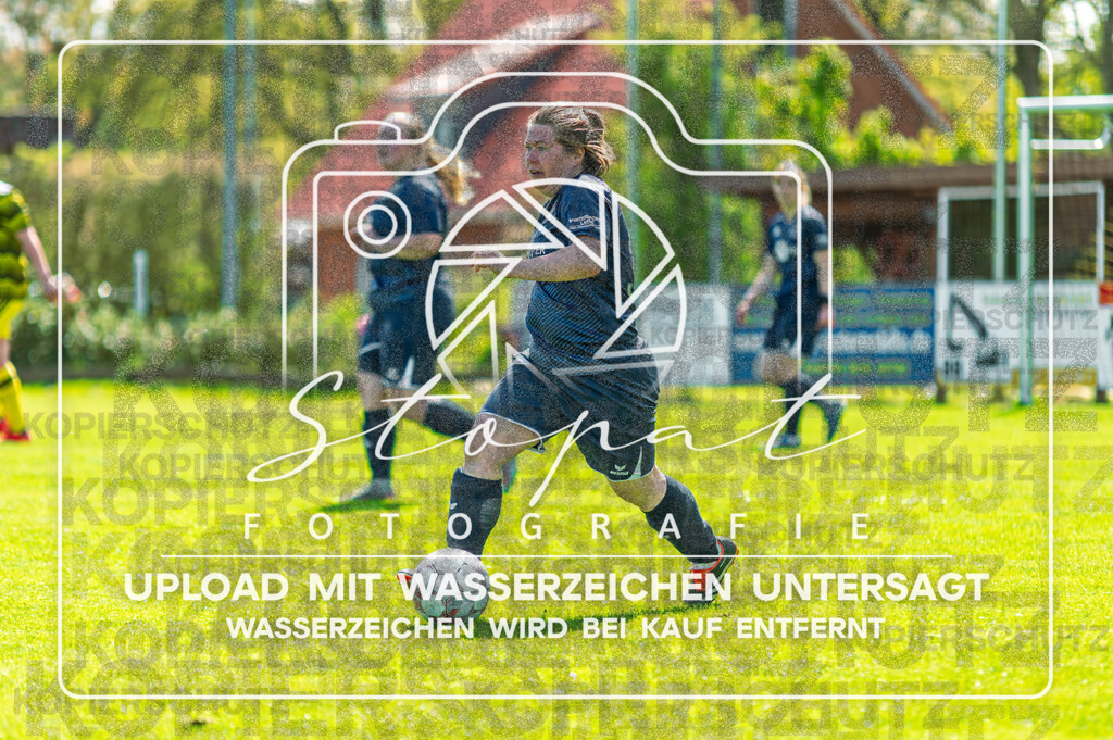 Kreisliga Damen HKCE - SG Fulde vs. Sportfreunde Bispingen | Julia Schmidt (Sportfreunde Bispingen #30); Kreisliga Damen HKCE - SG Fulde vs. Sportfreunde Bispingen am 26.04.2026 in Zentralstadion, Fulde - Realisiert mit Pictrs.com