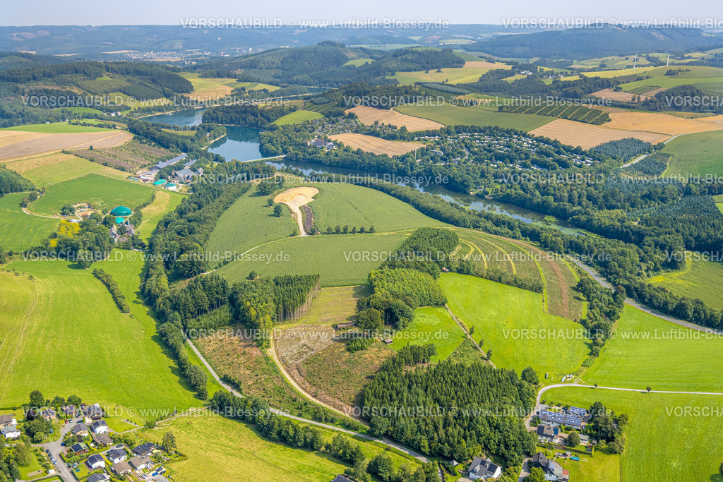 Meschede250807170 | Luftbild, Baustelle bei Obermielinghausen, Vorbecken Mielinghausen Henne mit Knaus Campingpark Hennesee und links Feriendorf Hennesee, Enkhausen, Meschede, Sauerland, Nordrhein-Westfalen, Deutschland