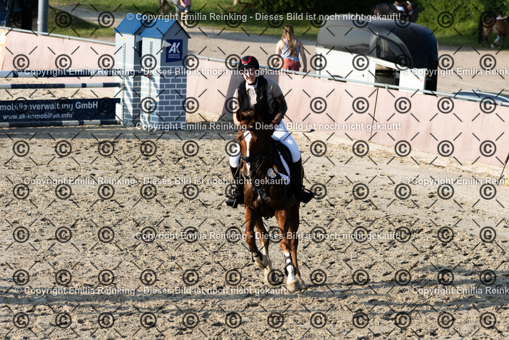 CL5A1546 | Emilia Reinking Fotografie - Realisiert mit Pictrs.com