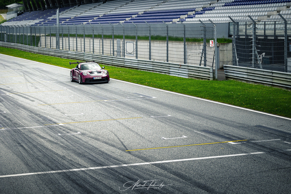 R6PZ1156 _Alexander Tschuncky | Entdecken Sie die faszinierende Welt von Alexander Tschuncky Arts: Kreative Fotografie, atemberaubende Automobilkunst und hochwertiger Bilderdruck. Lassen Sie sich inspirieren! - Realisiert mit Pictrs.com