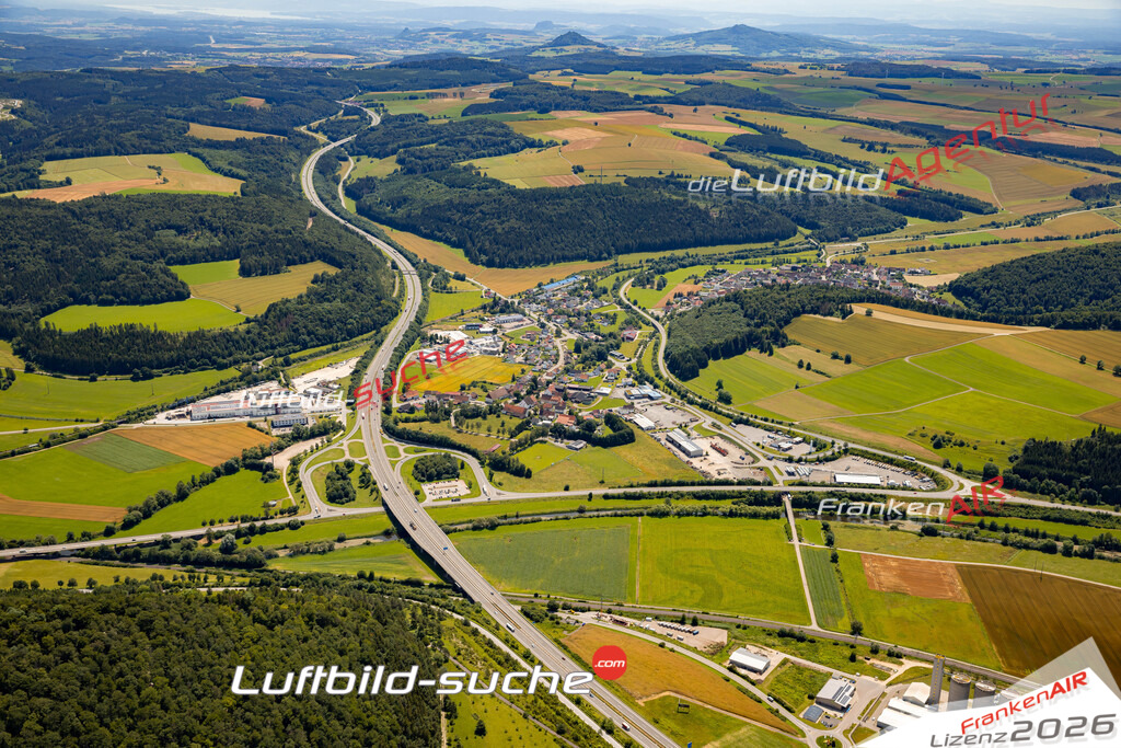 Das Luftbild zeigt : Hausen Geisingen - Die Luftaufnahme wurde 2024 vom UL-Flugzeug aus erstellt ( keine Drohne ) - Hochauflösende Luftaufnahme - Für grossformatige Ausdrucke geeignet. Die Geschenkidee !Mit Lizenz und Bildrechte bestellbar