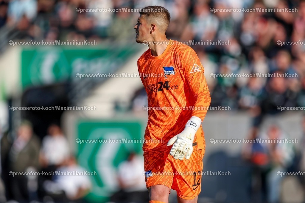 SCP09052502245 | 09.05.2025, Fußball, Preußen Münster - Hertha BSC, 2. Fußball Bundesliga, 33. Spieltag, Preußenstadion, Saison 2024 2025: Torwart Dennis Smarsch (Hertha BSC #12)DFB regulations prohibit any use of photographs as image sequences and or quasi-video.