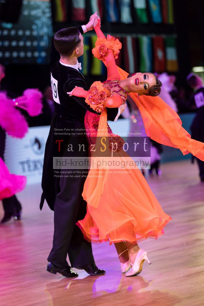 20241215_WDSF_Open_Youth_Std-Riga-8430 | Tanzsportbilder, Standardtanz, Lateintanz, WDSF, DTV, LTVB, dancecomp, goc, hessen tanzt, blaues band der spree, walzer, tango, wiener walzer, slowfox, quickstepp, samba, rumba, cha-cha-cha, paso doble. jive, hd-kroft photography, turniertanzsport