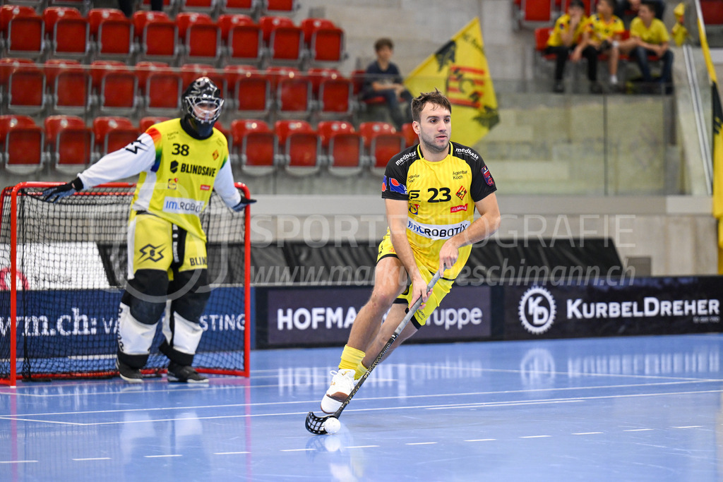 HC Rychenberg vs Floorball Köniz - 18. Dezember 2022 | HC Rychenberg vs Floorball Köniz
AXA Arena, Winterthur
Tobias Studer (#23 HC Rychenberg).
Bild: Sportfotografie Markus Aeschimann | www.markus-aeschimann.ch - Realisiert mit Pictrs.com