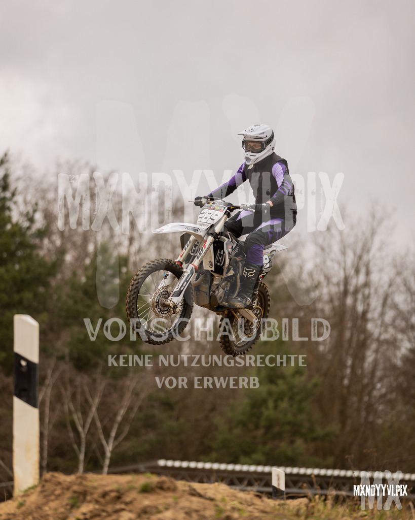 866A1093 | mxndyyvipix