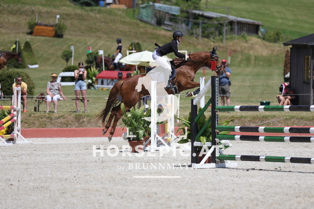 0P6A9645 | Willkommen bei Brunnmayr - Design & Fotografie – Ihrem Spezialisten für Reitturniere und Pferdeveranstaltungen in Oberösterreich, Salzburg und Bayern! Seit über 17 Jahren sind wir leidenschaftlich dabei.
