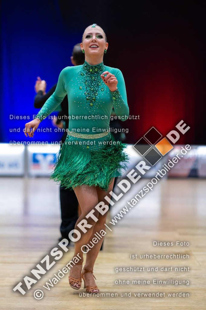 20230114-00241 | Hier finden Sie Tanz Bilder vom Latein und Standard Formationen tanzen. Sportbilder vom Tanzsport. Schöne Fotos und von Weltmeisterschaft, Europameisterschaft, Bundesliga, Regionalliga, Oberliga und Landesliga sowie von GOC Stuttgart, DanceComp, WM Bremen