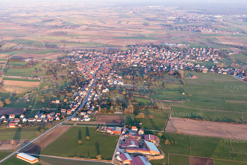 Aerial view: View of the town in Surbourg in the state Bas-Rhin, France.Photo: IMG_104995.jpg taken on 03/21/2018 by Werner Riehm/FLY-FOTO.comResolution of the original: 5472 x 3648 px