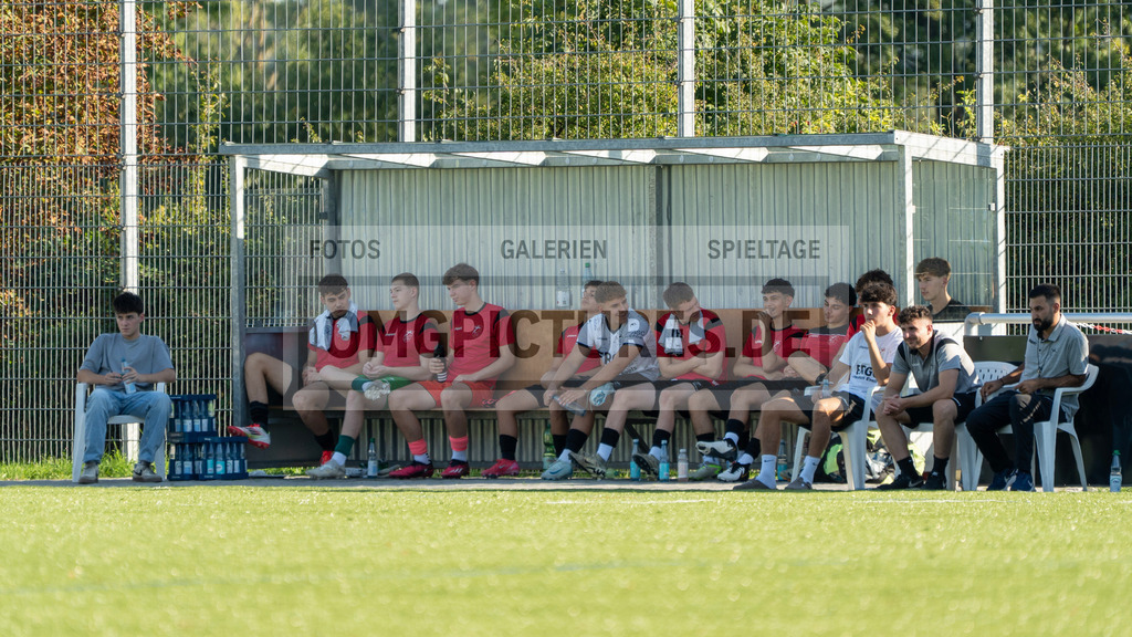 _OMG9589 | www.omgpictures.de, Sportfotograf, Verein, Fotograf, Baden Württemberg, Stuttgart, Heilbronn, omgpictures, Spieltag,  - Realisiert mit Pictrs.com