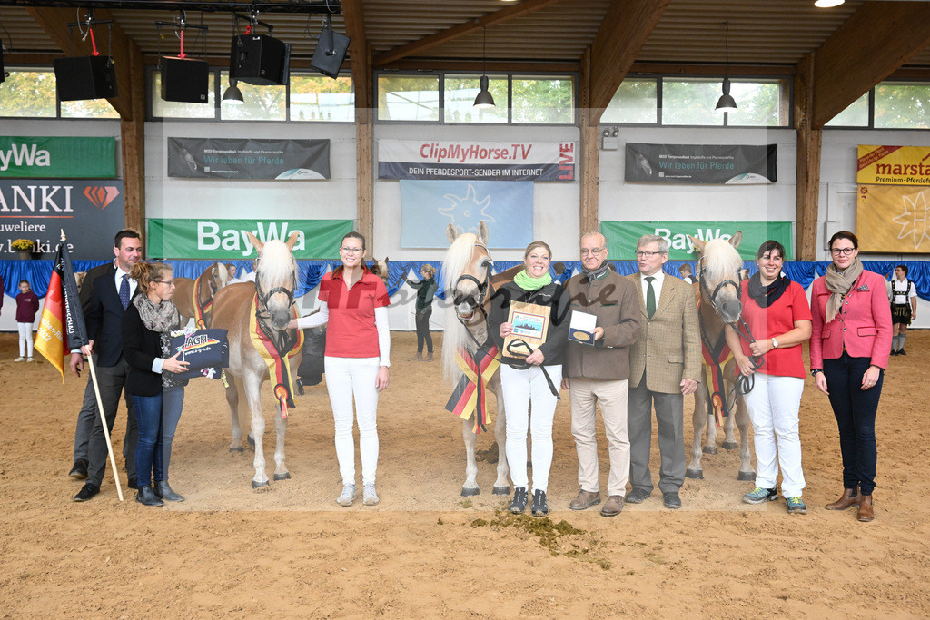 Bundessiegerfamilie_Stange_54224101 | hf-fotografie - Realisiert mit Pictrs.com