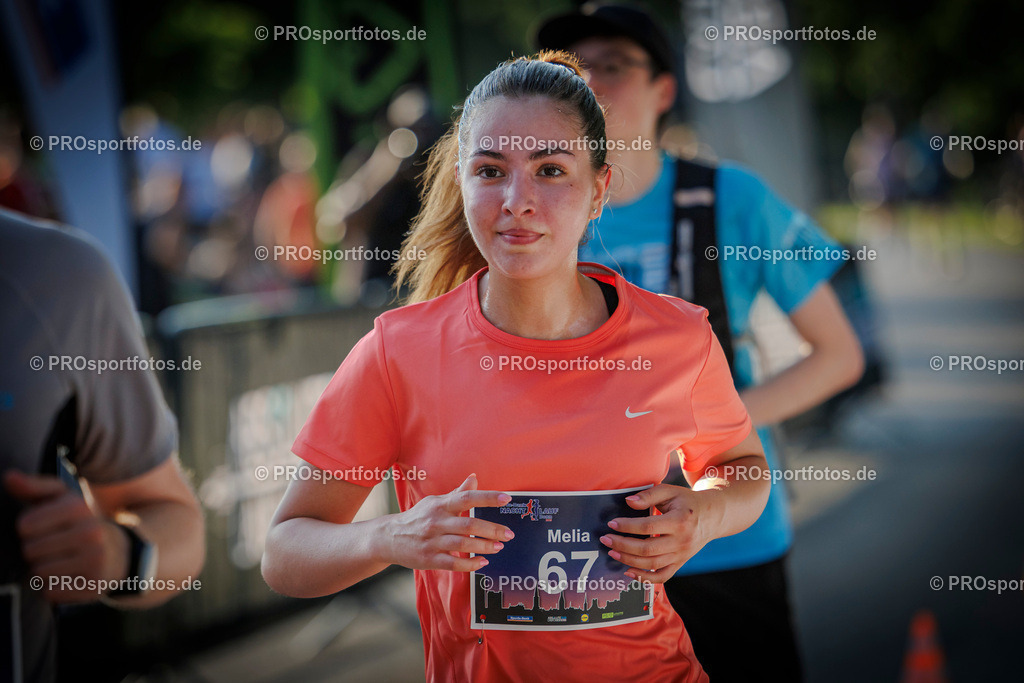 Sparda-Bank Nachtlauf Bonn; Bonn, 18.06.2025 | Impressionen vom Sparda-Bank Nachtlauf Bonn am 18.06.2025 in Bonn (Nordrhein-Westfalen). 