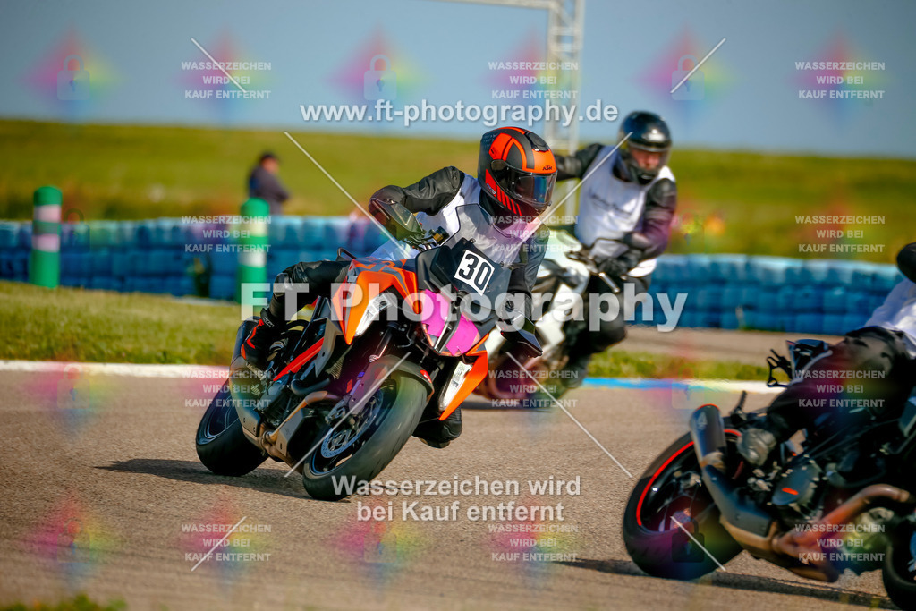 _MOT0451 | Hier findet Ihr Bilder von Touristenfahrten auf der Nürburgring Nordschleife oder von anderen Veranstaltungen die ich besucht habe. Viel Spass beim Durch Schauen 