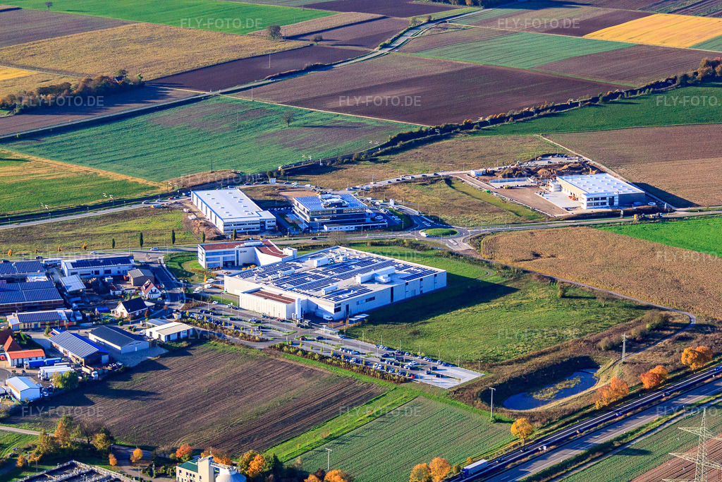 Luftbild: DBK David + Baader GmbH in Rülzheim im Bundesland Rheinland-Pfalz in Deutschland. – Foto: IMG_60519.jpg vom 24.10.2013 durch Werner Riehm/FLY-FOTO.de – Auflösung des Originals: 4752 x 3168 px – DBK Gruppe - Ihr Partner rund ums Heizen & Kühlen