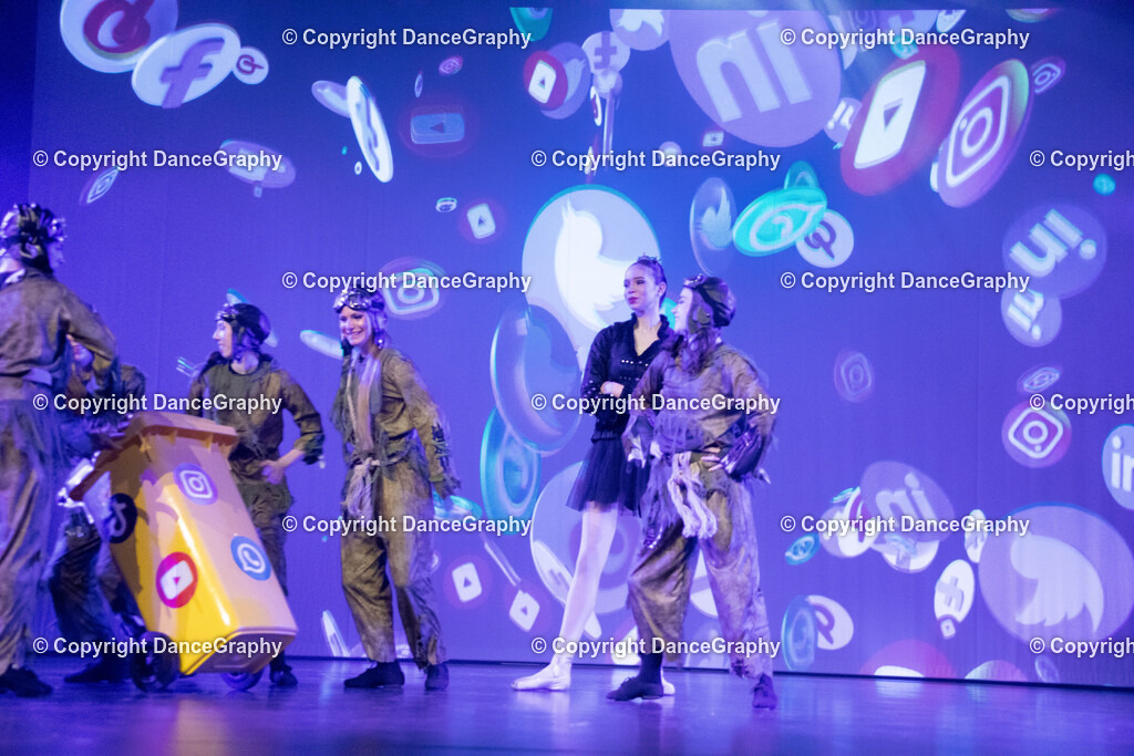 GPHY3458 | DanceGraphy - Realisiert mit Pictrs.com