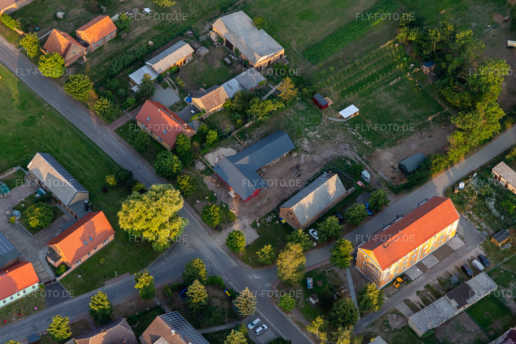 Luftbild: bonUM gustUM Regionalladen im Ortsteil Flieth in Flieth-Stegelitz im Bundesland Brandenburg in Deutschland. Foto: IMG_116308.jpg vom 17.07.2019 durch Werner Riehm/FLY-FOTO.deRegionalladen Flieth