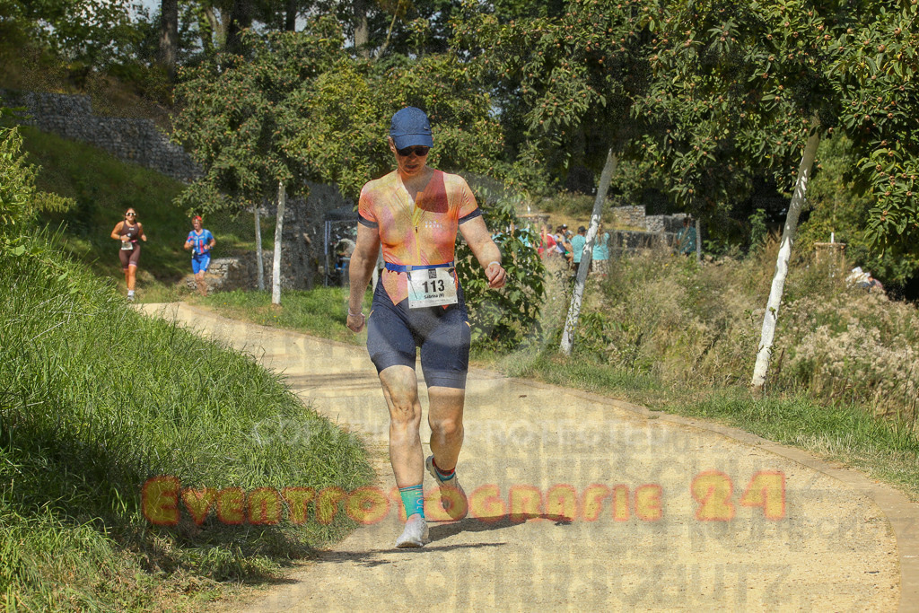 250824_1242_EX1_0288 | Sportfotografie im Rhein-Sieg Kreis, Köln, Bonn, NRW, Rheinland Pfalz, Hessen, etc. Unser Tätigkeitsfeld umfasst den Laufsport vom Volkslauf über den Marathon, Duathlon, Triathon bis zum Ultralauf wie Kölnpfad Ultra oder Schindertrail.