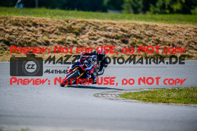 MaZZes_FotoMatrix_220724_4850 | PRO SUPERSTOCK