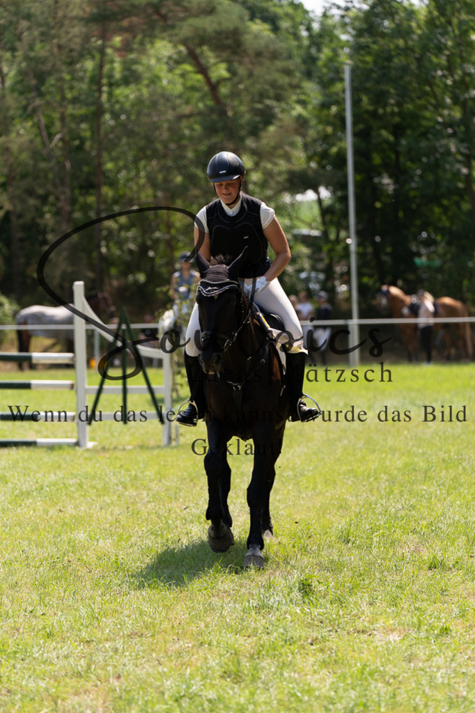 A7502094 | Turnier/Reitfotograf
