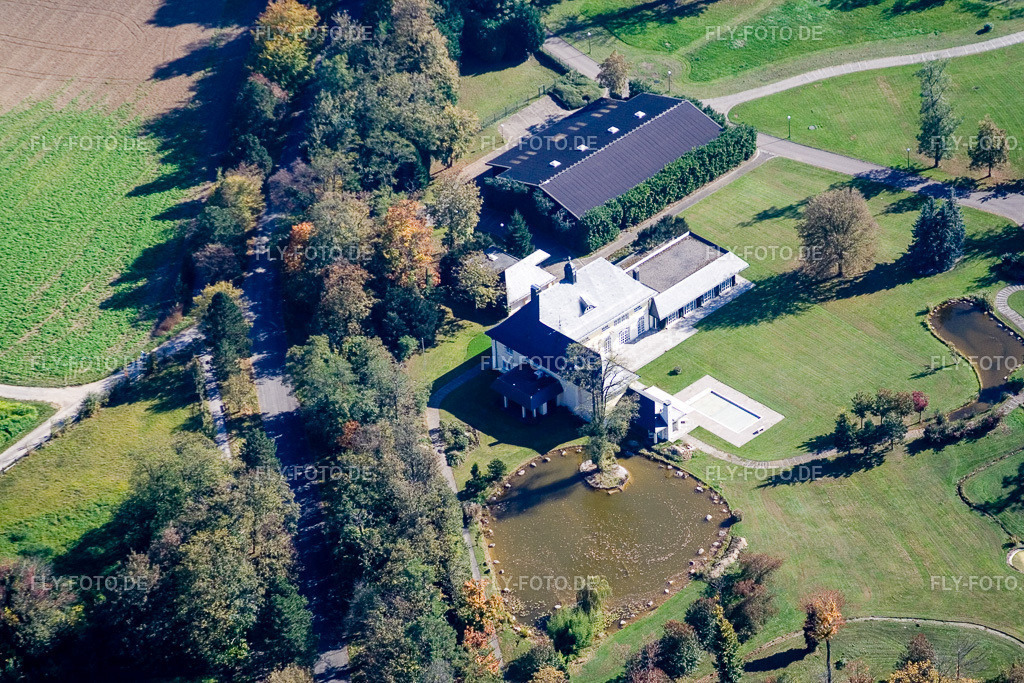 Museums- Gebäude- Ensemble Freundeskreis Öffentliche Uhren | Luftbild: Museums- Gebäude- Ensemble Freundeskreis Öffentliche Uhren im Ortsteil Durlach in Karlsruhe im Bundesland Baden-Württemberg in Deutschland. Foto: IMG_8585.jpg vom 14.10.2007 durch Werner Riehm/FLY-FOTO.de - Realisiert mit Pictrs.com