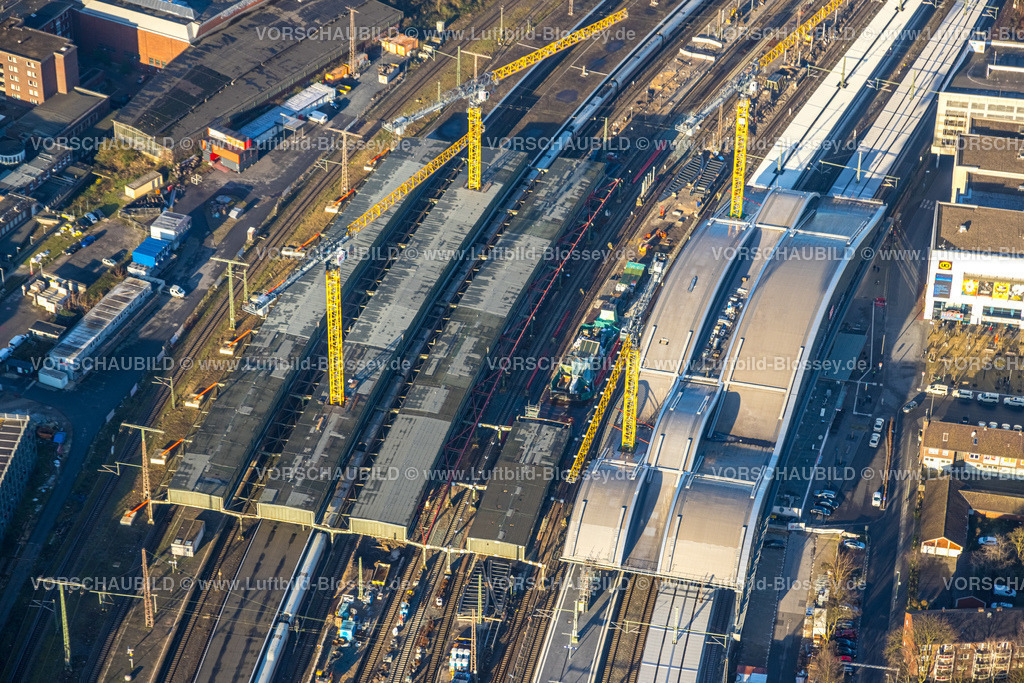 Duisburg241202441 | Luftbild, Hauptbahnhof Hbf Großbaustelle mit Neubau Gleishalle und Bahnhofsvorplatz Ost, Dellviertel, Duisburg, Ruhrgebiet, Nordrhein-Westfalen, Deutschland