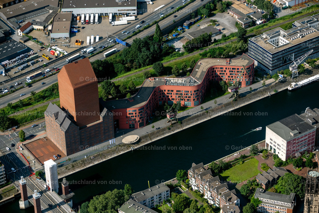 4049792 | Innenhafen Duisburg