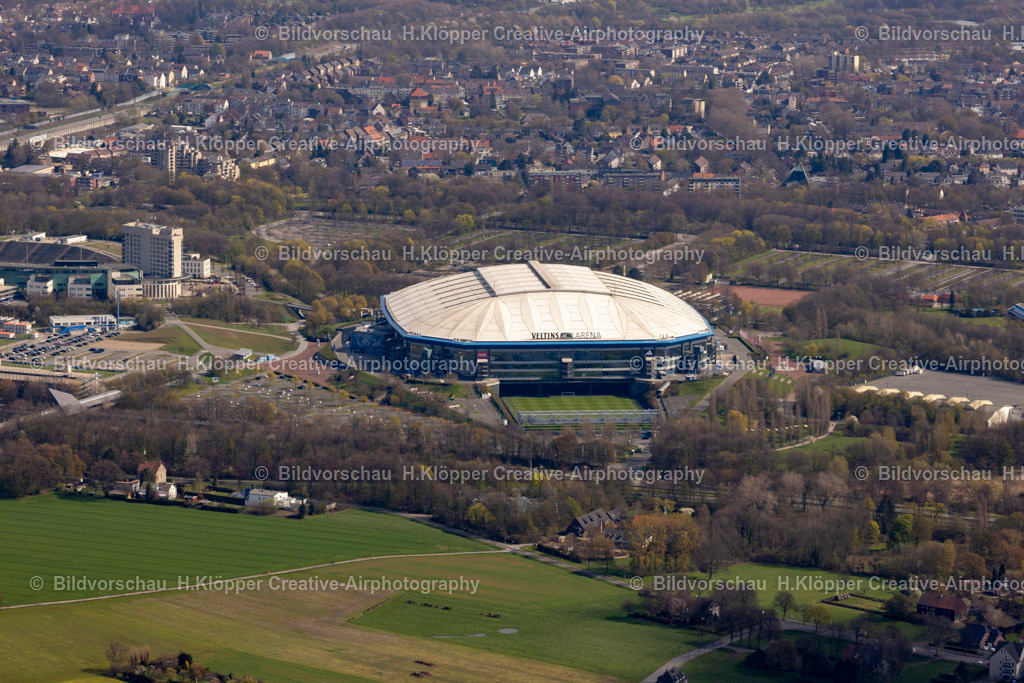 Luftbild Gelsenkirchen Veltins Arena-2501 | Luftbild Gelsenkirchen Veltins Arena Luftbildfotograf Hermann Klöpper - Realisiert mit Pictrs.com