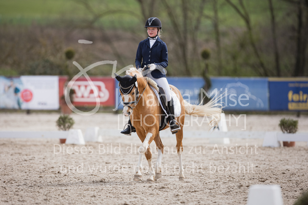 230410_Frühlingsfest_A-Dressur-549 | Deine schönsten Turniermomente als professionelle Fotos! Entdecke hochwertige Pferdesport-Fotografie im Online-Shop. Jetzt Fotos finden & bestellen!