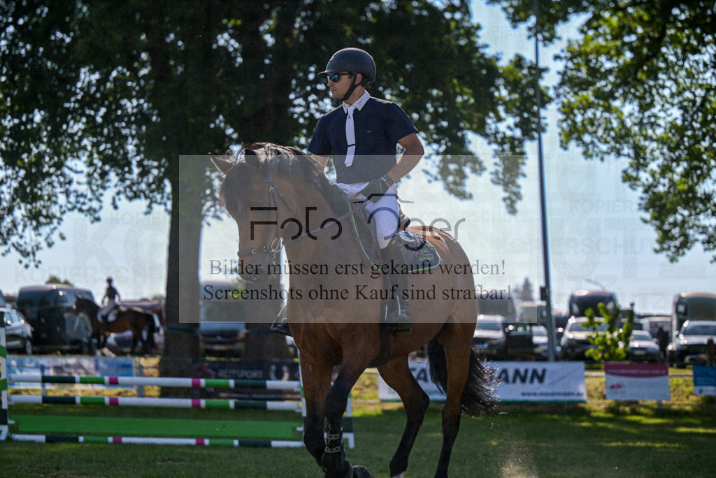 Reitturnier Voxtrup | Entdecke hochwertige Reitturnierfotos von Foto Oger. Professionell, emotional und authentisch – jetzt Lieblingsmomente im Shop bestellen.Deutschlandweite Turnierfotografie. - Realisiert mit Pictrs.com