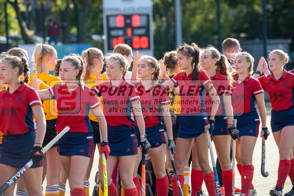 SFE_20231021_0067 | Deutsche Meisterschaft Weibliche U16 Halbfinale Düsseldorfer HC - Harvestehuder THC am 21.10.2023 in Köln (Düsseldorfer Hockeyclub 1905 e.V.), Photo: Stephan Fehrmann 2023 (Sports-Gallery)