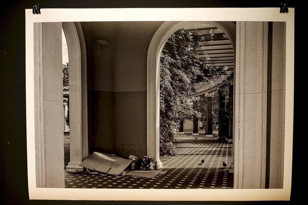 Peschkenhaus_HülleHütteHaut_131124_040 | Bildergalerie von Sport-Ereignissen aber auch von weiteren spannenden Dingen - nicht nur vom Niederrhein. In Anlehnung an den bekannten Spruch von Hanns Dieter Hüsch heißt das Motto: "Niederrhein ist überall".  - Realisiert mit Pictrs.com