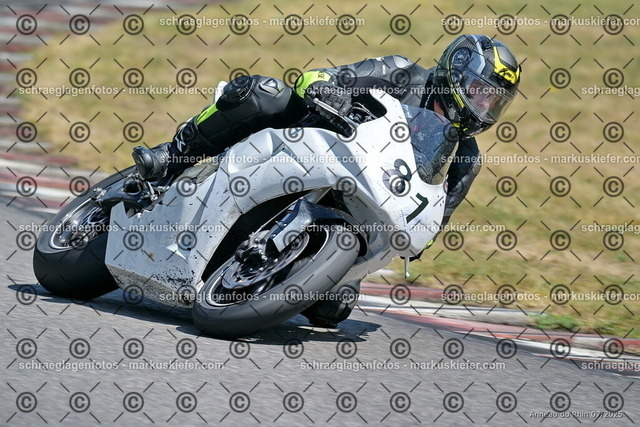 25bt04-0790 | markuskiefer.com - Realisiert mit Pictrs.com