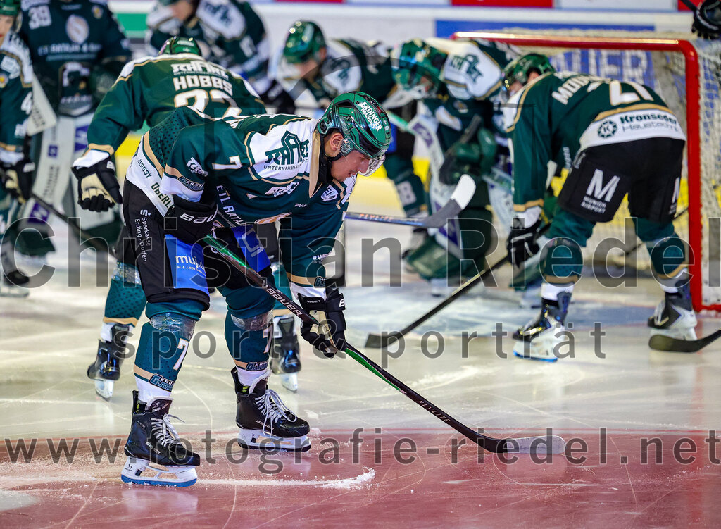 2025-09-21_003_TSV_Erding_gegen_Hoechstadter_Alligators | Erding, Deutschland, 21.09.2025:Eishockey, Oberliga Süd 2025 / 2026, 2. Spieltag, TSV Erding gegen Höchstadter Alligators, Endergebnis: 3:4Foto: Christian Riedel / fotografie-riedel.net