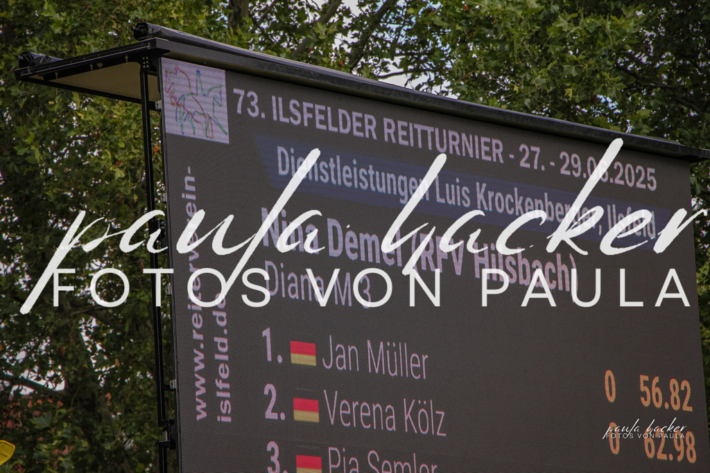 IMG_9127 | Erleben Sie dynamische Sport- und emotionale Tierfotografie in Süddeutschland mit Fotos von Paula. Spezialisiert auf Pferde- und Hundefotografie sowie Sportevents. Kontaktieren Sie mich für einzigartige und ausdrucksstarke Bilder Ihrer besonderen Momente. - Realisiert mit Pictrs.com
