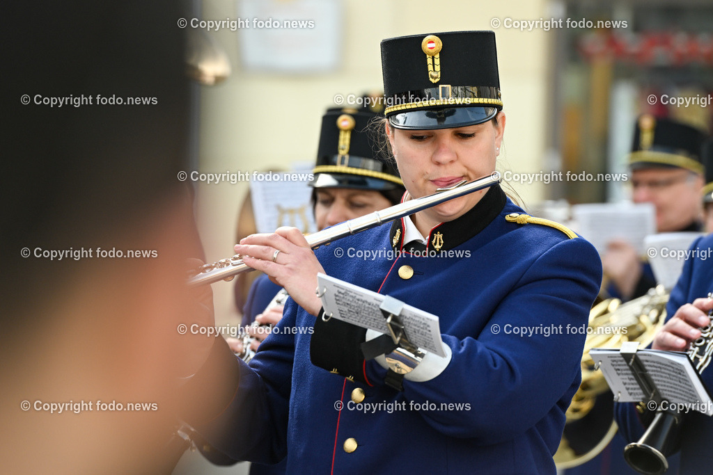 Hauptplatz Linz_ 1. Mai Umzug 2023_ 01.05.2023-8 | 01.05.2023, Hauptplatz Linz, AUT, Hauptplatz Linz, im Bild 1. Mai Umzug 2023 Linz Hauptplatz, SPOE 