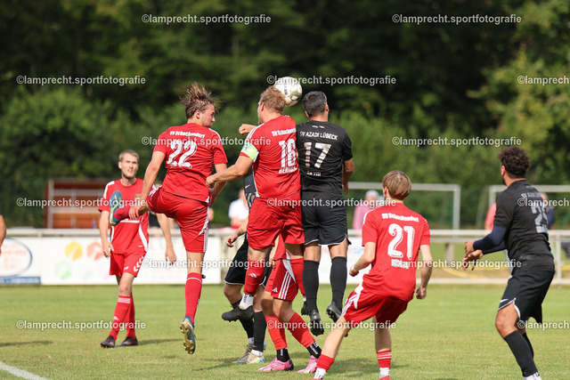 Fußball I Herren I Saison 2025-2026 I Verbandsliga Süd I 7. Spieltag I SV Schackendorf - SV Azadi Lübeck I 06.09.2025.154 | v.l. Jorrit Bernoth (16, SV Schackendorf), Mehmet-Inan Akyol (17, SV Azadi Lübeck) - Realisiert mit Pictrs.com