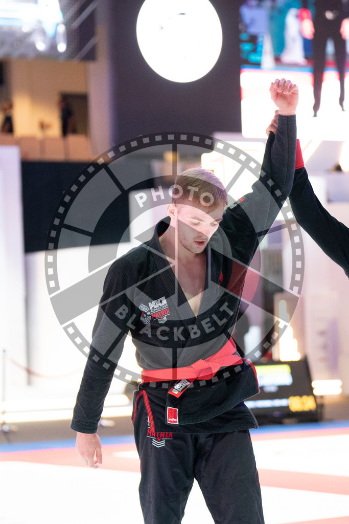 20231108PBB1251 | Fighters compete during the AJP World Professional Championship in the Mubadala Arena in Abu Dhabi, Arab United Emirates, on November 8, 2023.