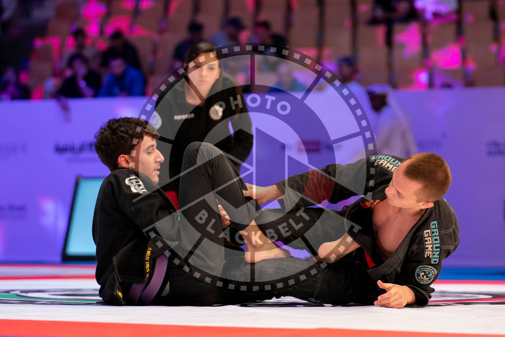 20231108PBB1755 | Fighters compete during the AJP World Professional Championship in the Mubadala Arena in Abu Dhabi, Arab United Emirates, on November 8, 2023.
