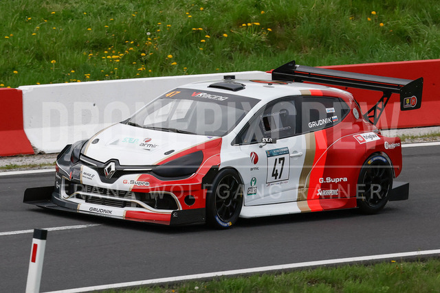 Rechberg Hill Climb 2025 – FIA European Hill Climb Championship | Rechberg Hill Climb 2025, part of the FIA European Hill Climb Championship. High-speed racing action, mountain scenery, atmosphere and pure motorsport passion captured in detail. The image shows Matej Grudnik (SLO) Renault Clio Proto.          