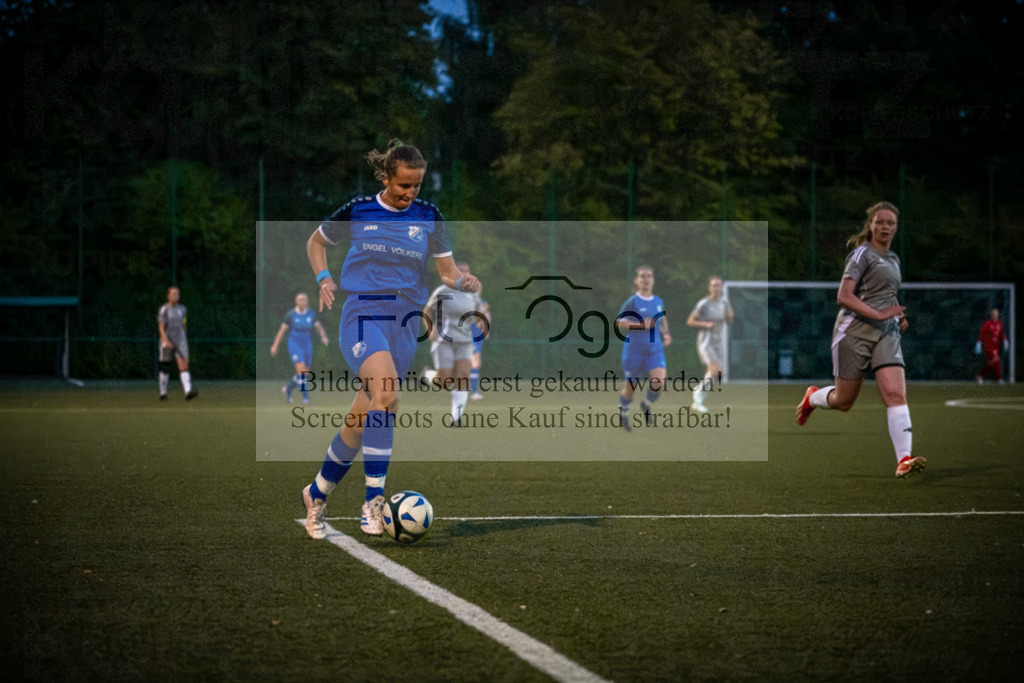 SG Holzhausen / Schölerberg / TuS Nahne - SV Harderberg | Fr.-BZP Weser-Ems · SG Holzhausen / Schölerberg / TuS Nahne - 1. Damen · Sportplatz Auf dem Volke - Realisiert mit Pictrs.com