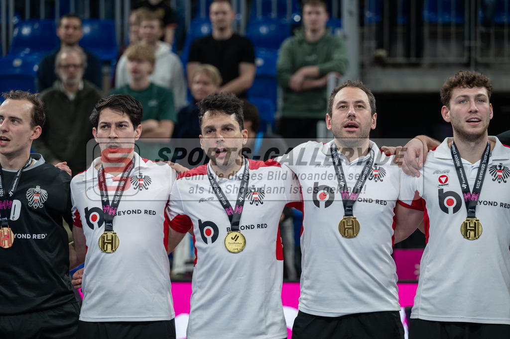 Halle EM Finale _ Siegerehrung 11.1.26 SG kl-5588 | Hockey,Sport,Fieldhockey,1.Bundesliga,2.Bundesliga,Sportfotografie,Shop,Sportphotography,Feldhockey,Hockeyliga