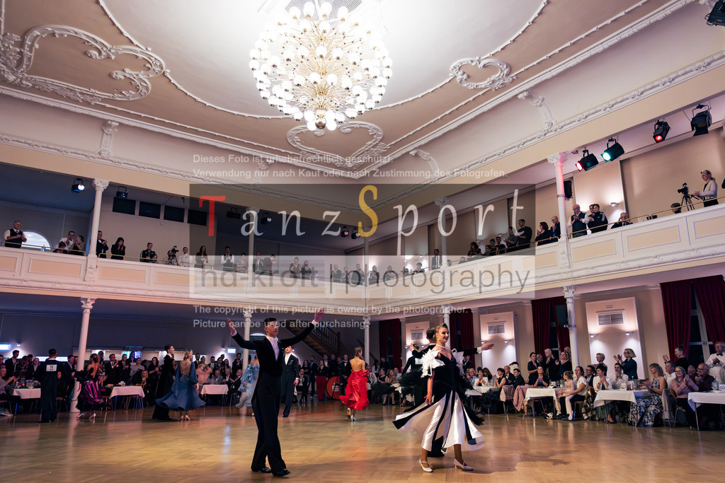 20251129_DM-HGS-S-Std_10634 | Tanzsportbilder, Standardtanz, Lateintanz, WDSF, DTV, LTVB, dancecomp, goc, hessen tanzt, blaues band der spree, walzer, tango, wiener walzer, slowfox, quickstepp, samba, rumba, cha-cha-cha, paso doble. jive, hd-kroft photography, turniertanzsport